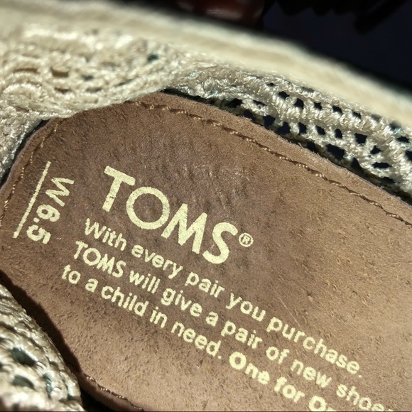 Tie dye Toms Slip on Shoes size 6.5 Teal Color - Picture 5 of 6